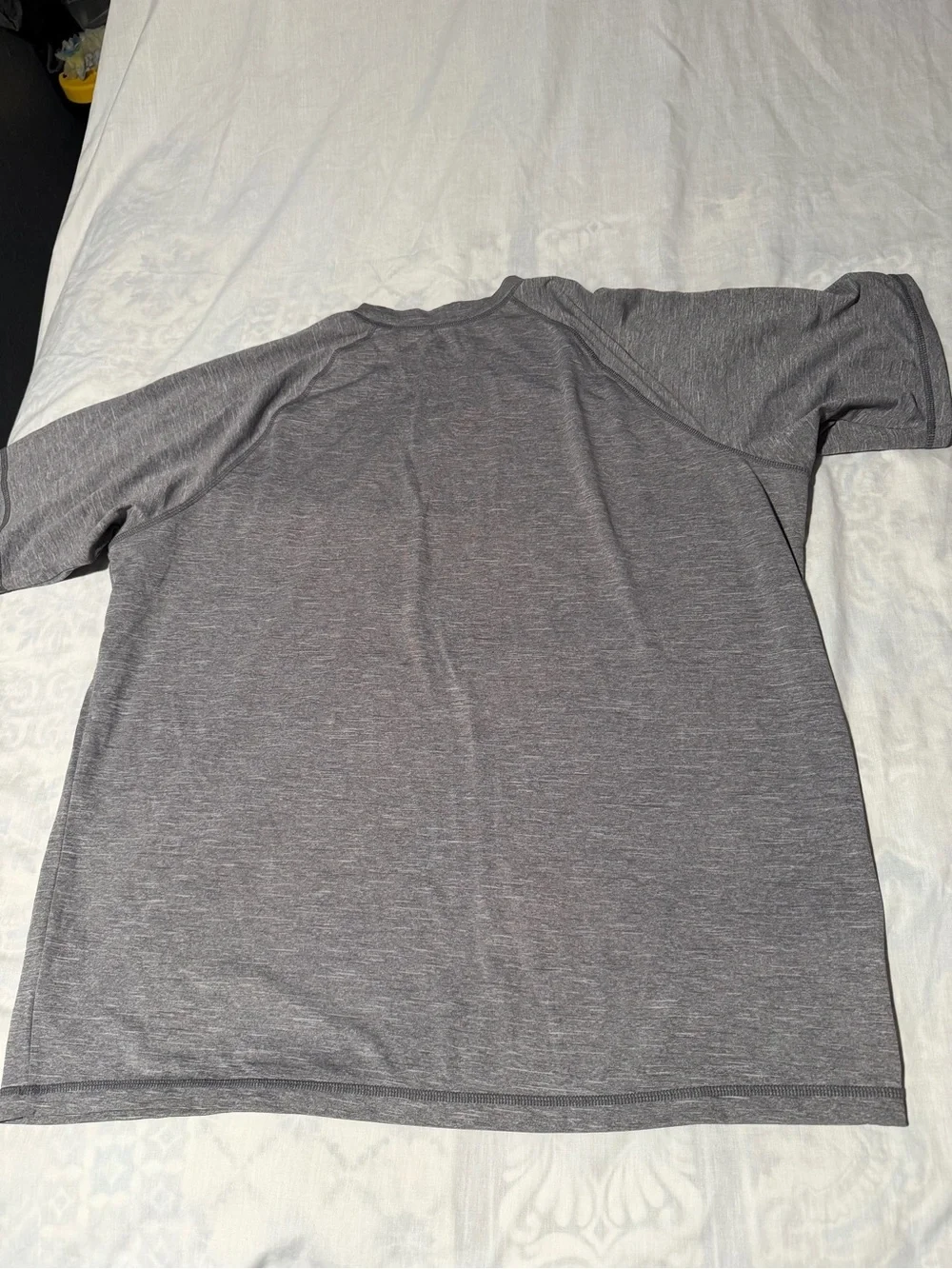 Nike Men’s Heather Gray Short Sleeve Performance Tee size XL